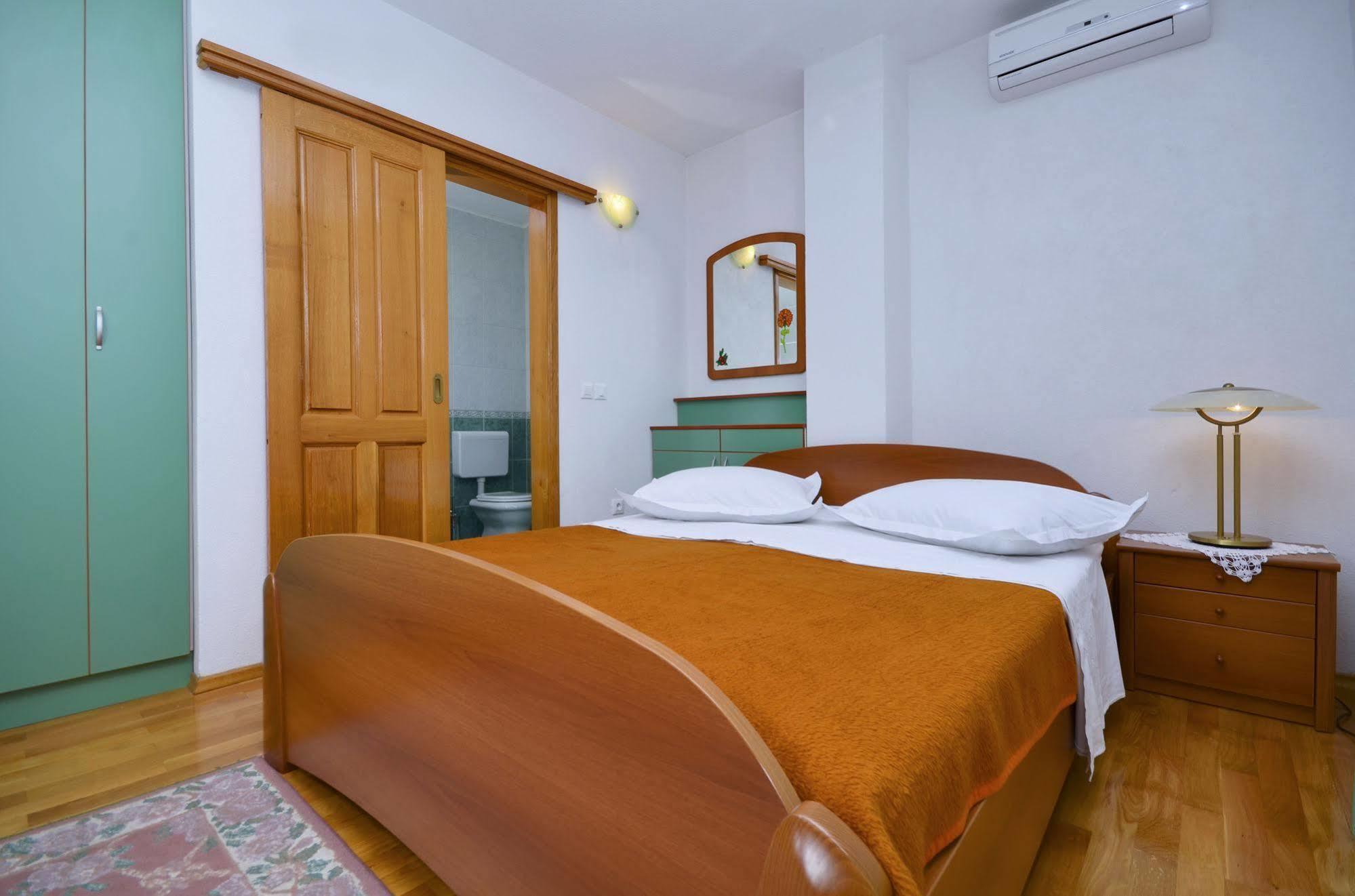 House Topic Baška Voda Dış mekan fotoğraf